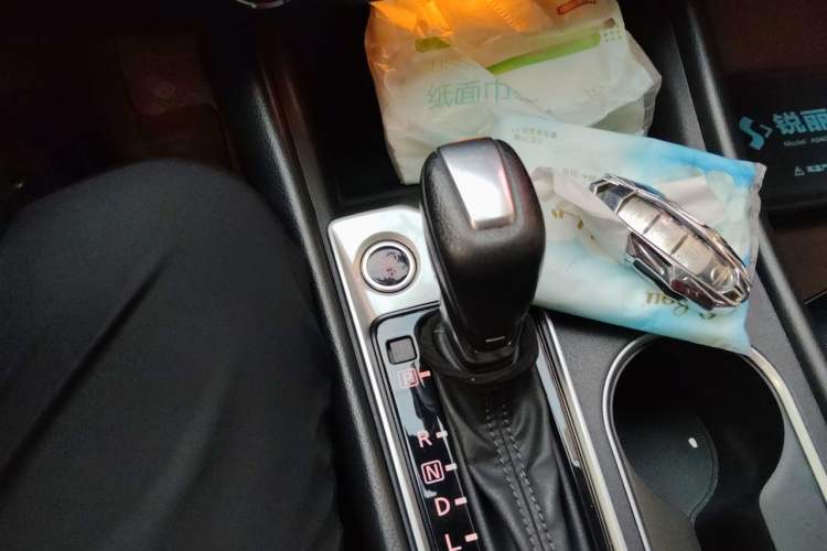 Used Nissan Teana 2020 2.0L XL Comfort Edition Gear Lever