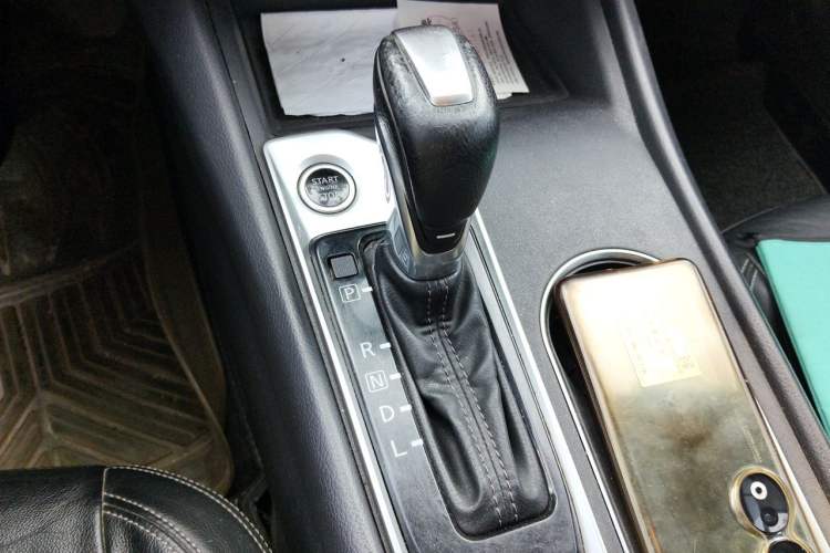 Used Nissan Teana 2020 2.0L XL Comfort Edition Gear Lever