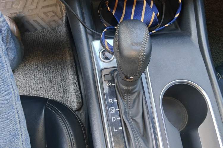 Used Nissan Teana 2020 2.0L XL Comfort Edition Gear Lever