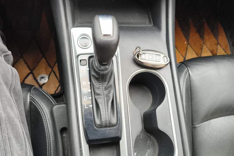 Used Nissan Teana 2020 2.0L XE Fashion Edition Gear Lever