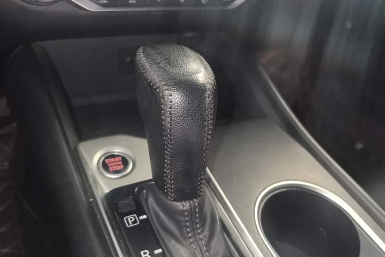 Used Nissan Teana 2020 2.0L XL Comfort Edition Gear Lever