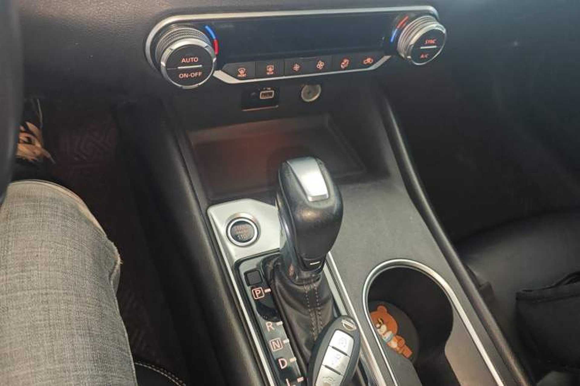 Used Nissan Teana 2020 Revised Version 2.0L XL Comfort Edition Gear Lever