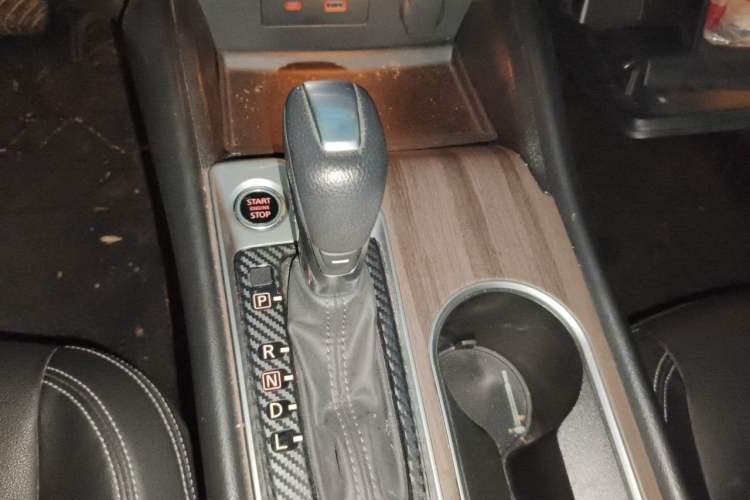 Used Nissan Teana 2020 Revised Version 2.0L XL Comfort Edition Gear Lever