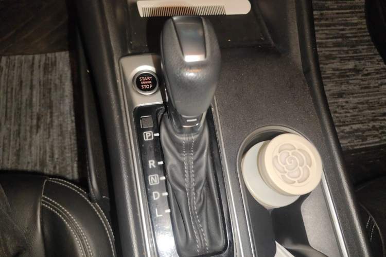 Used Nissan Teana 2020 2.0L XL Comfort Edition Gear Lever