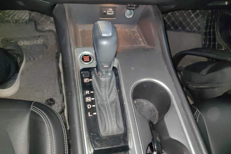 Used Nissan Teana 2020 2.0L XL Comfort Edition Gear Lever