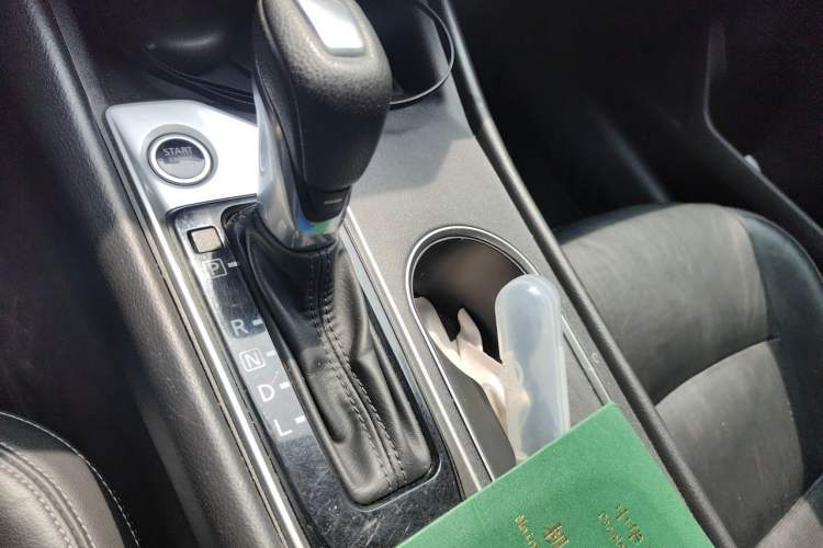 Used Nissan Teana 2020 2.0L XL Comfort Edition Gear Lever