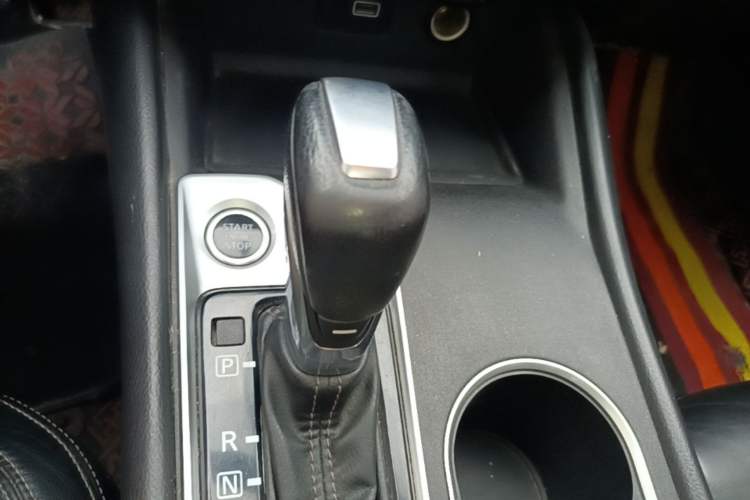 Used Nissan Teana 2020 2.0L XL Comfort Edition Gear Lever
