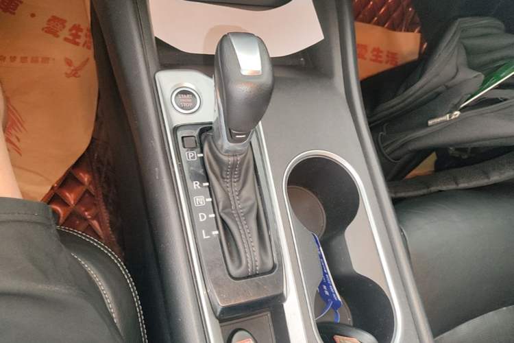 Used Nissan Teana 2020 2.0L XL Comfort Edition Gear Lever