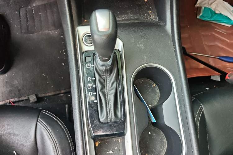 Used Nissan Teana 2020 2.0L XL Comfort Edition Gear Lever