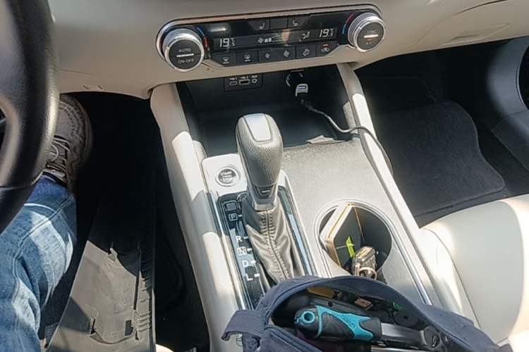 Used Nissan Teana 2020 Revised Version 2.0L XL Upper Smart Drive Edition Gear Lever