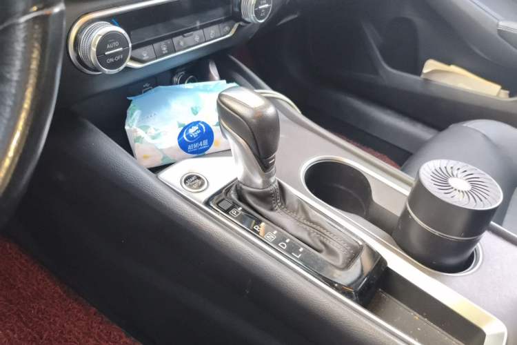 Used Nissan Teana 2020 Revised Version 2.0L XL Comfort Edition Gear Lever