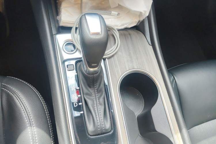 Used Nissan Teana 2020 Revised Version 2.0L XL Upper Smart Drive Edition Gear Lever