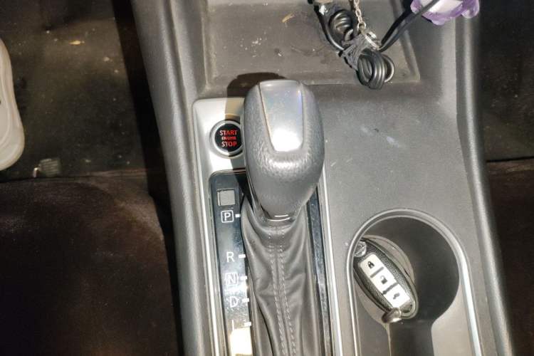 Used Nissan Teana 2020 2.0L XL Comfort Edition Gear Lever