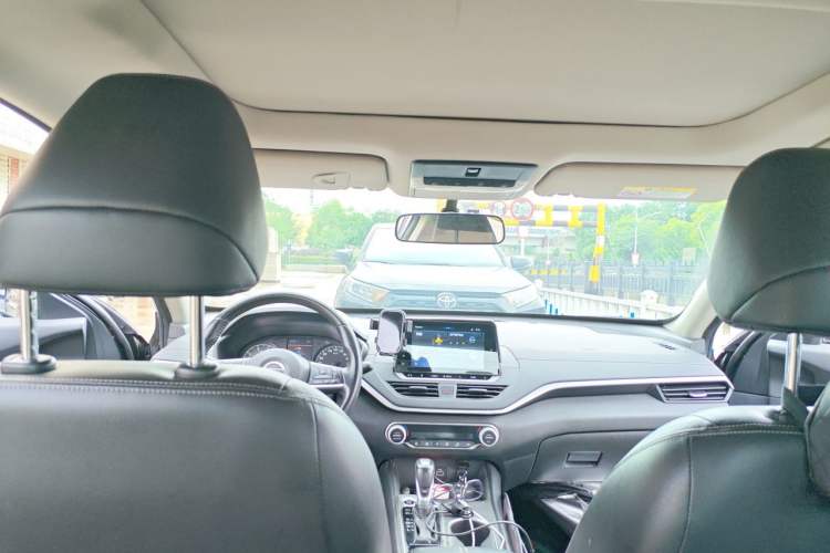 Used Nissan Teana 2020 2.0L XL Comfort Edition Headliner