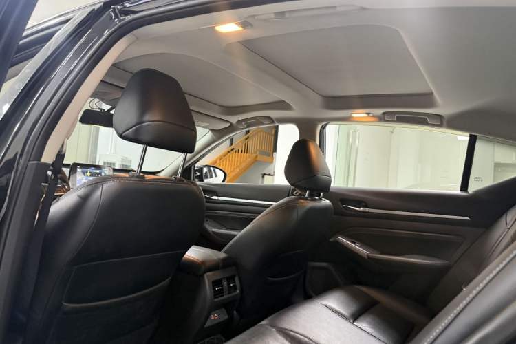 Used Nissan Teana 2020 2.0L XL Comfort Edition Headliner