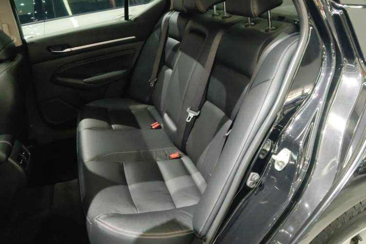 Used Nissan Teana 2020 Revised Version 2.0L XL Comfort Edition Interior 4