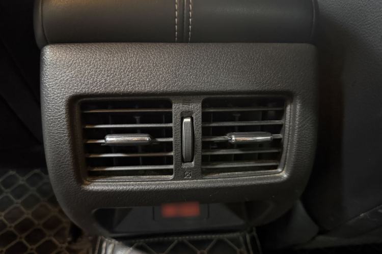 Used Nissan Teana 2020 2.0L XL Comfort Edition Interior 4