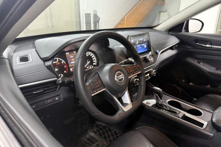 Used Nissan Teana 2020 2.0L XL Comfort Edition Interior 6