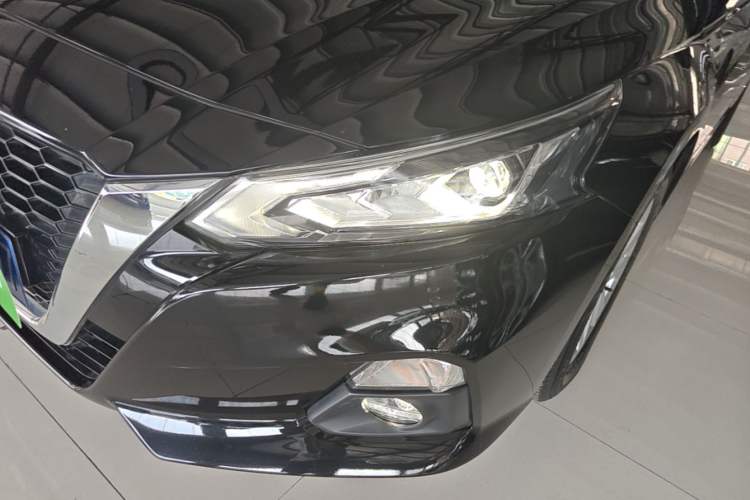 Used Nissan Teana 2020 2.0L XL Comfort Edition Left Front Headlight