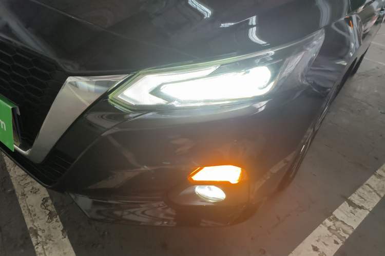 Used Nissan Teana 2020 2.0L XL Comfort Edition Left Front Headlight