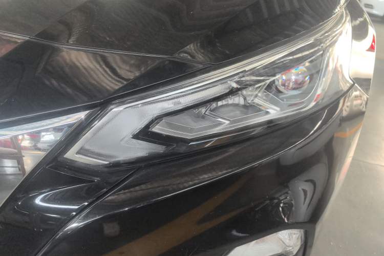 Used Nissan Teana 2020 2.0L XL Comfort Edition Left Front Headlight