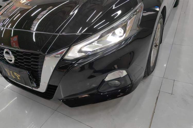Used Nissan Teana 2020 2.0L XL Comfort Edition Left Front Headlight