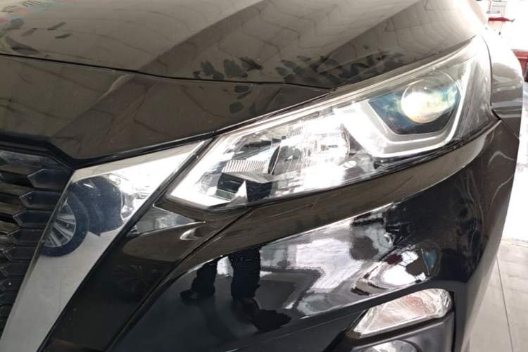 Used Nissan Teana 2020 Revised Version 2.0L XE Fashion Edition Left Front Headlight
