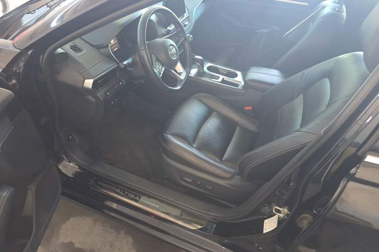 Used Nissan Teana 2020 2.0L XL Comfort Edition Left Front Seat