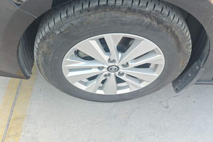 Used Nissan Teana 2020 2.0L XL Comfort Edition Left Front Wheel Hub