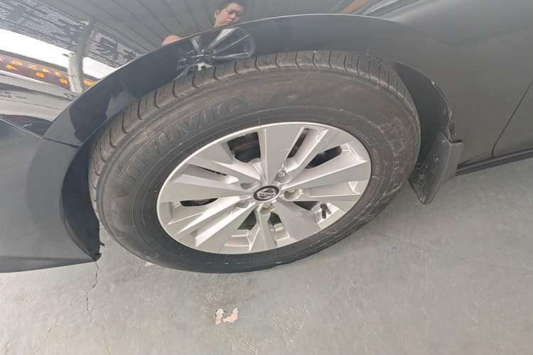 Used Nissan Teana 2020 2.0L XL Comfort Edition Left Front Wheel Hub