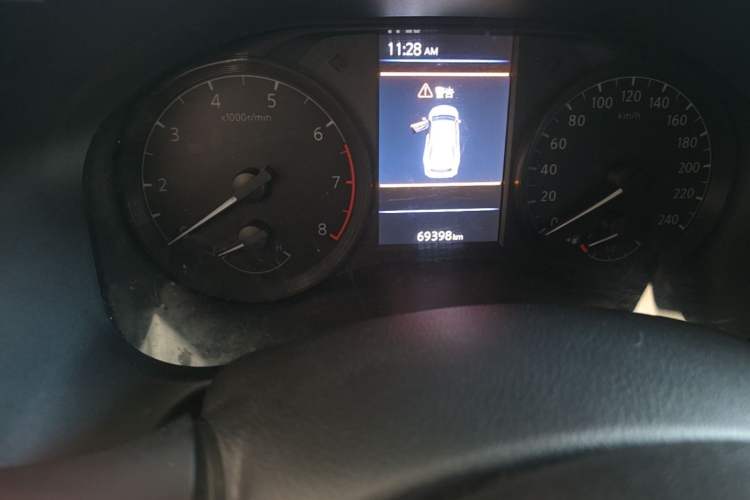 Used Nissan Teana 2020 2.0L XL Comfort Edition Odometer Close Up