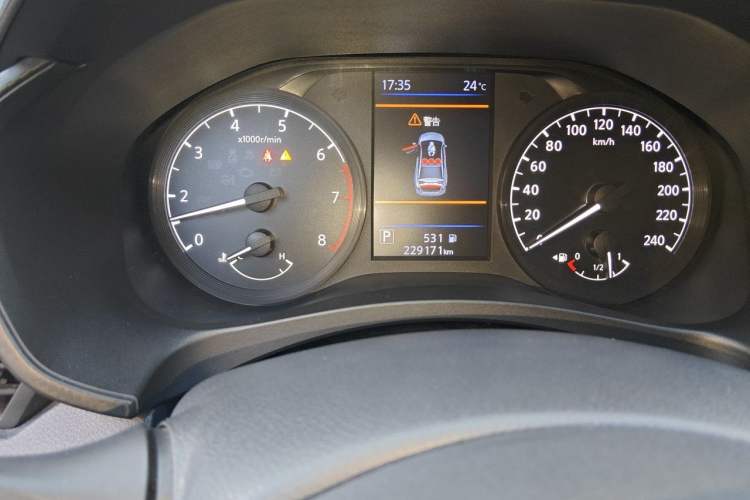 Used Nissan Teana 2020 2.0L XL Comfort Edition Odometer Close Up