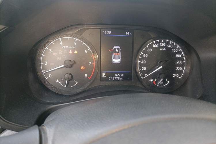 Used Nissan Teana 2020 2.0L XL Comfort Edition Odometer Close Up