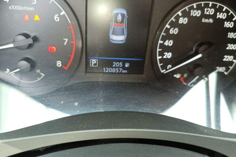 Used Nissan Teana 2020 2.0L XL Comfort Edition Odometer Close Up