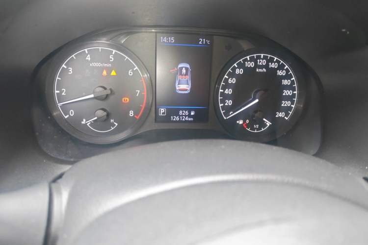 Used Nissan Teana 2020 2.0L XL Comfort Edition Odometer Close Up