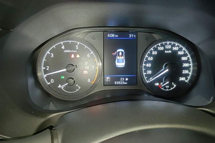 Used Nissan Teana 2020 2.0L XL Comfort Edition Odometer Close Up
