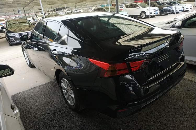 Used Nissan Teana 2020 2.0L XL Comfort Edition Rear Left 45 Deg