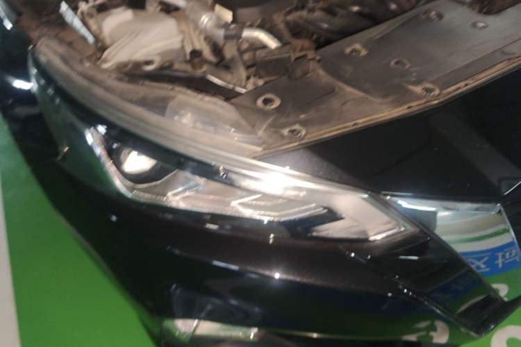 Used Nissan Teana 2020 2.0L XL Comfort Edition Right Front Headlight
