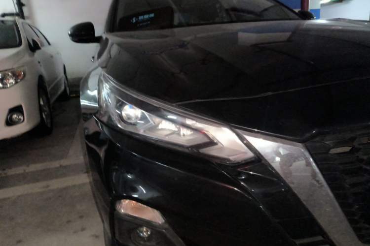 Used Nissan Teana 2020 2.0L XL Comfort Edition Right Front Headlight