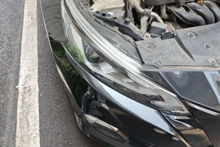 Used Nissan Teana 2020 Revised Version 2.0L XL Comfort Edition Right Front Headlight