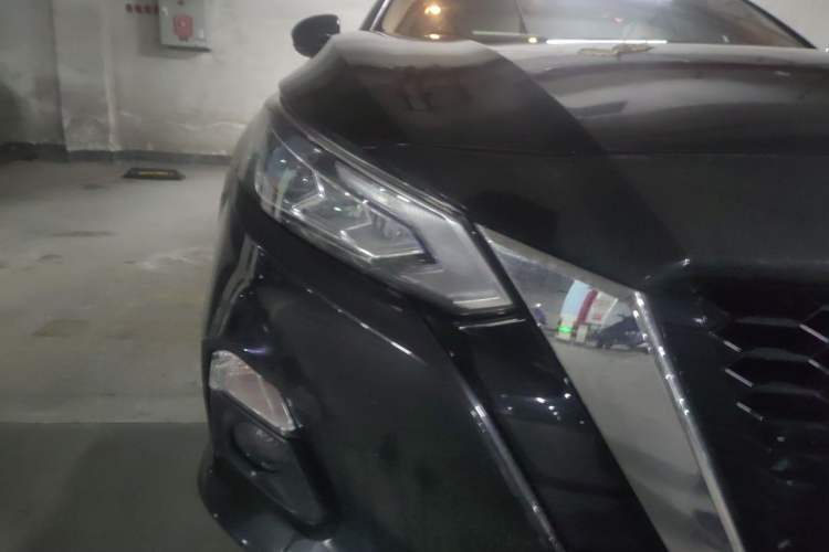 Used Nissan Teana 2020 2.0L XL Comfort Edition Right Front Headlight