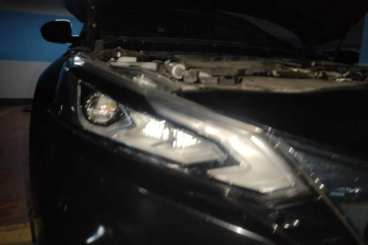 Used Nissan Teana 2020 2.0L XL Comfort Edition Right Front Headlight