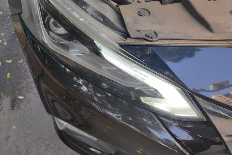 Used Nissan Teana 2020 2.0L XL Comfort Edition Right Front Headlight