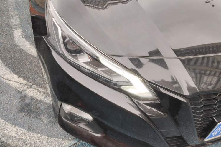 Used Nissan Teana 2020 2.0L XL Comfort Edition Right Front Headlight
