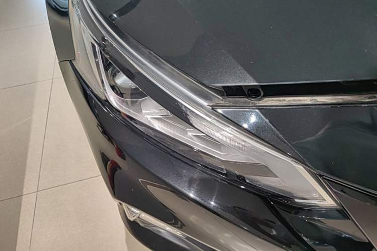 Used Nissan Teana 2020 2.0L XL Comfort Edition Right Front Headlight