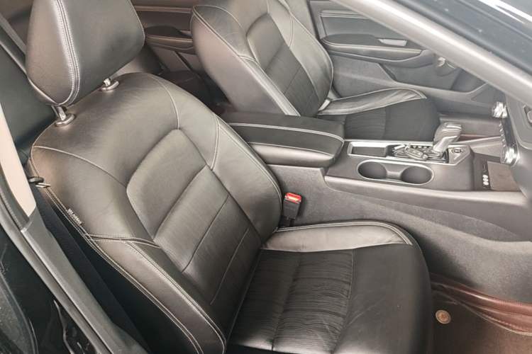 Used Nissan Teana 2020 2.0L XL Comfort Edition Right Front Seat