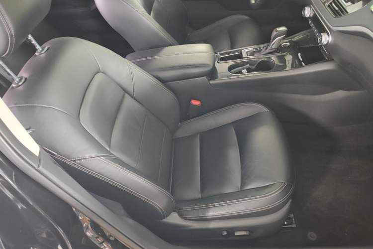Used Nissan Teana 2020 2.0L XL Comfort Edition Right Front Seat