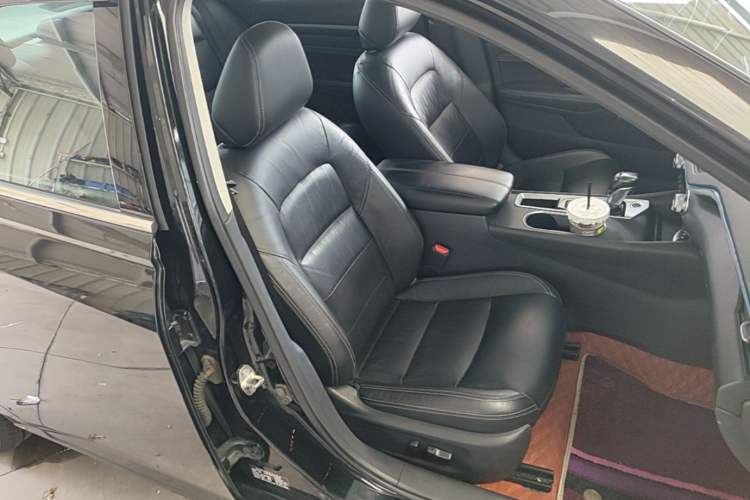 Used Nissan Teana 2020 2.0L XL Comfort Edition Right Front Seat