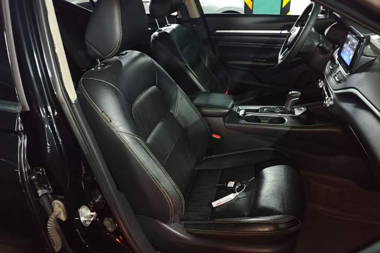 Used Nissan Teana 2020 2.0L XL Comfort Edition Right Front Seat