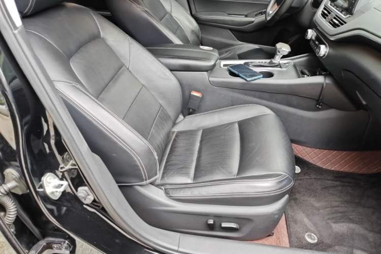 Used Nissan Teana 2020 2.0L XL Comfort Edition Right Front Seat